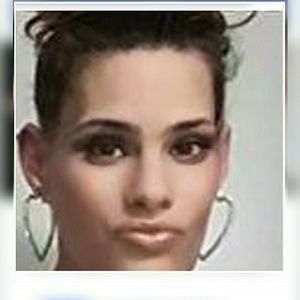 Meet your Posher, Connie